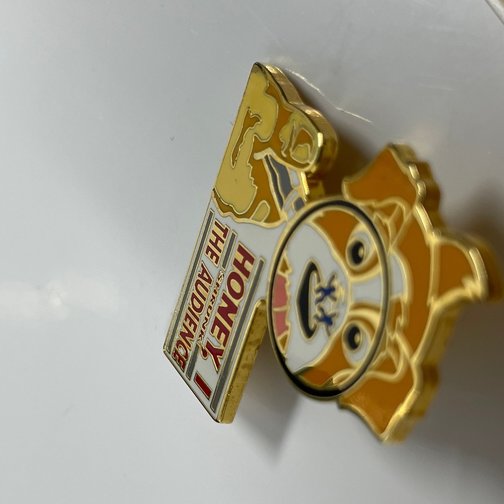 Disney Honey I Shrunk the Audience Pin Quark Dog Epcot Vintage 2000 Gold Enamel - Picture 3 of 6